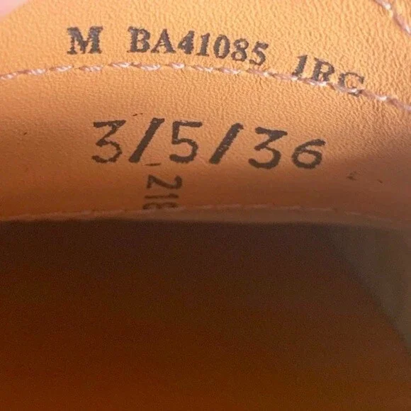 G.H. Bass & Co. NEW Penny Stardom Weejuns 5 Gold - Picture 7 of 9